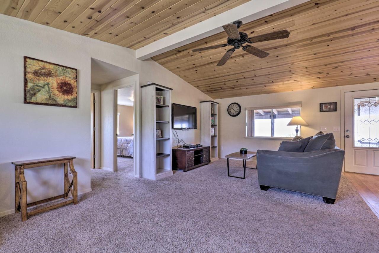 Rustic Bullhead City Retreat With Porch And Views 외부 사진