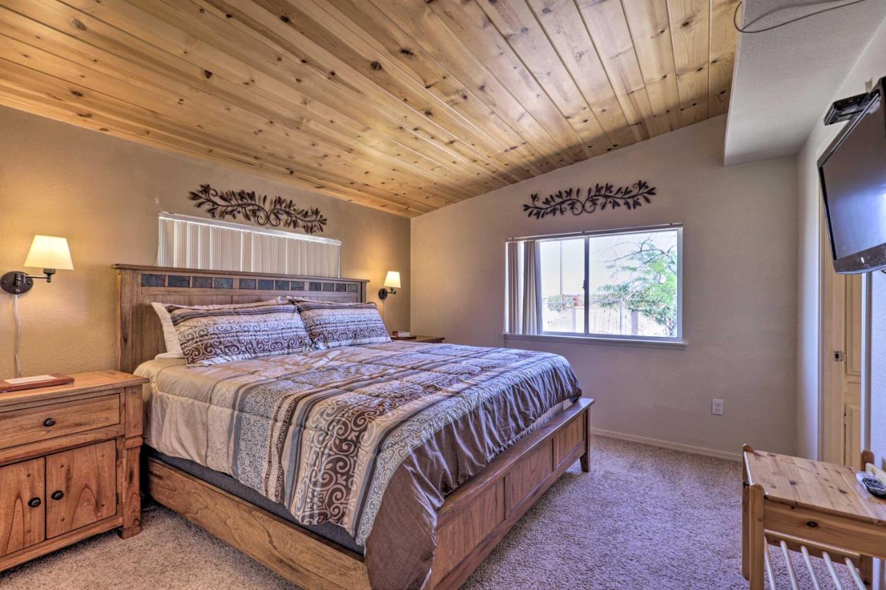Rustic Bullhead City Retreat With Porch And Views 외부 사진