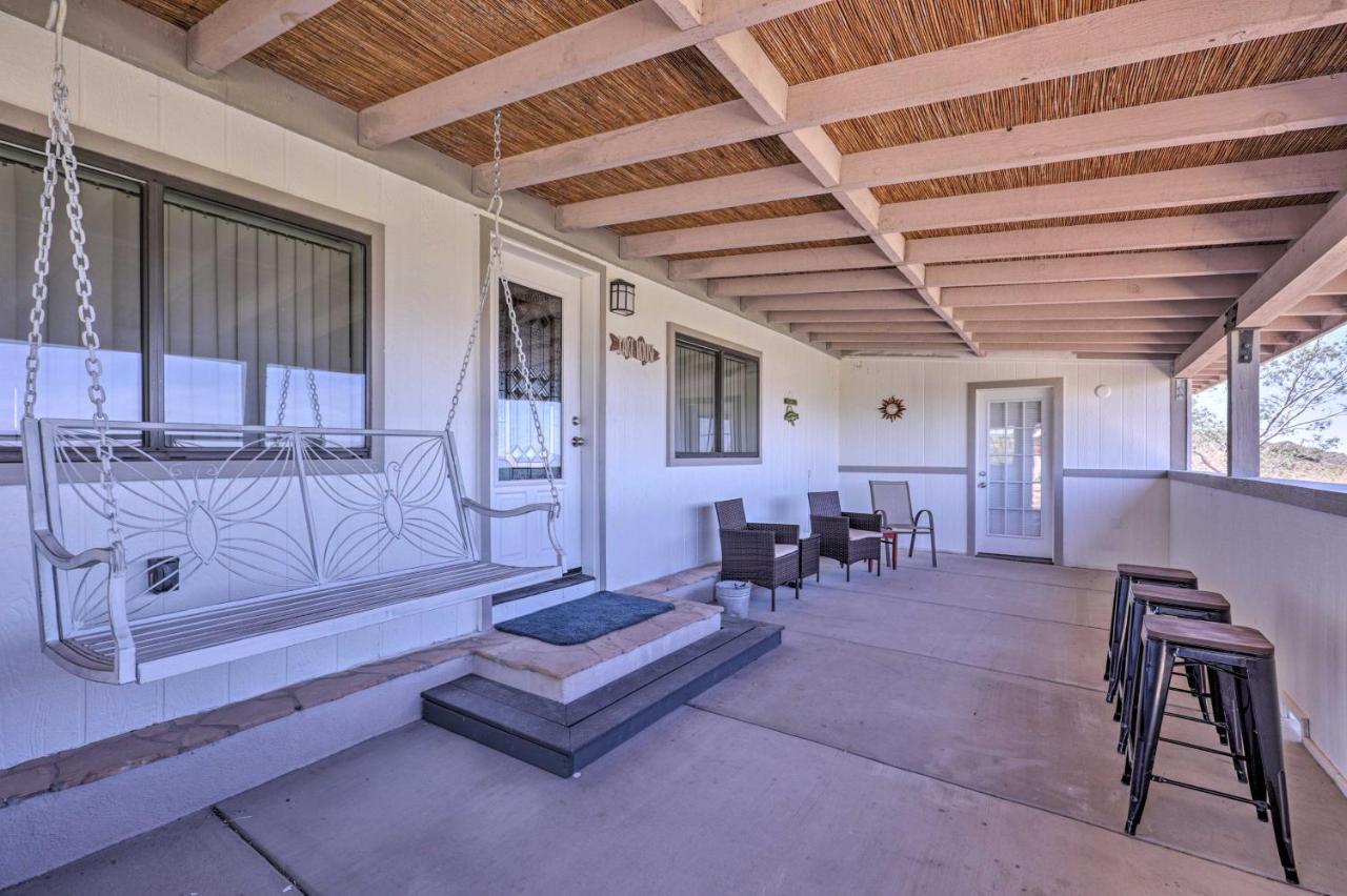 Rustic Bullhead City Retreat With Porch And Views 외부 사진